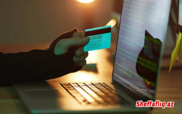 Azərbaycan banklarının adından saxta profillərlə kartlardan pul oğurlayan Türkiyə vətəndaşı həbs edilib Azərbaycan banklarının adından saxta profillərlə kartlardan pul oğurlayan Türkiyə vətəndaşı həbs edilib