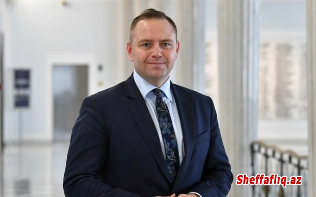 Polşa Prezidenti səlahiyyətlərinin icrasına başlayıb Polşa Prezidenti səlahiyyətlərinin icrasına başlayıb