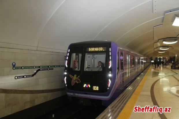 Bakı metrosunda problem yaranıb Bakı metrosunda problem yaranıb