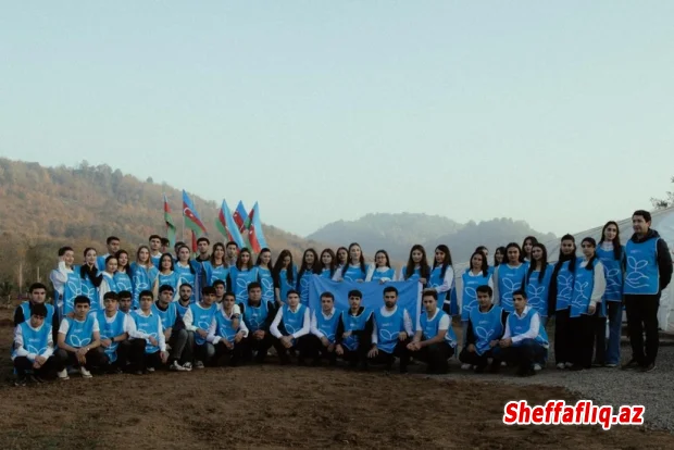 Leyla Əliyeva, Arzu Əliyeva və Alena Əliyeva Lənkəranda ekoloji aksiyalarda iştirak ediblər Leyla Əliyeva, Arzu Əliyeva və Alena Əliyeva Lənkəranda ekoloji aksiyalarda iştirak ediblər