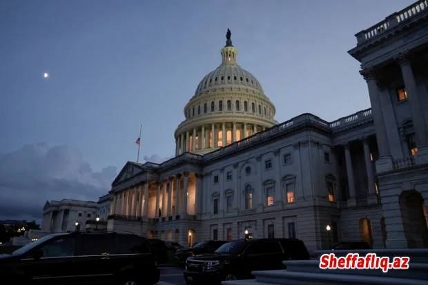 Senatın respublikaçı lideri demokratlarla şatdaunla bağlı məsləhətləşmələrindən danışıb