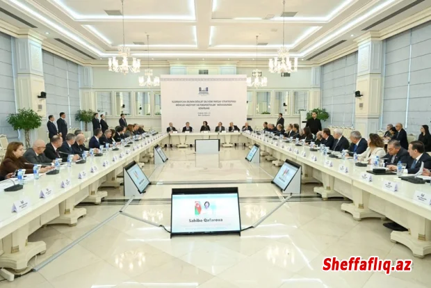 Milli Məclisdə Azərbaycan dilinin mövcud vəziyyətinə həsr olunan konfrans keçirilib