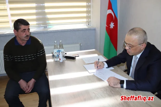 Zaur Mikayılov Qəbələdə vətəndaşları qəbul edib