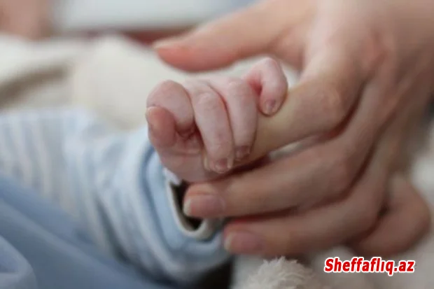 Gəncədə qadın övladını xəstəxanaya qoyaraq ondan imtina edib