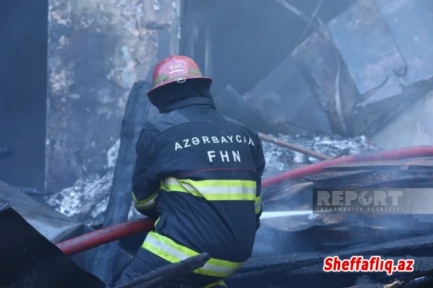 Lənkəranda dördotaqlı ev yanıb