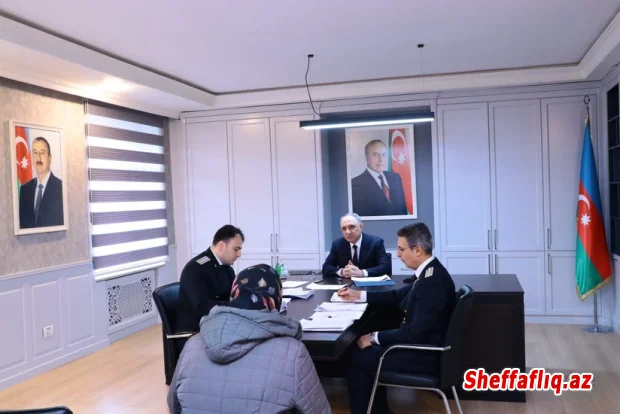 Baş prokuror Suraxanı rayonunda vətəndaşları qəbul edib