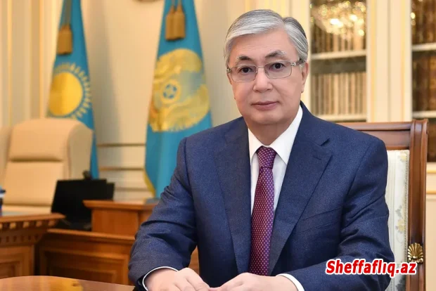 Tokayev Sülh Şurasını real sülh təklifi olan platforma adlandırıb