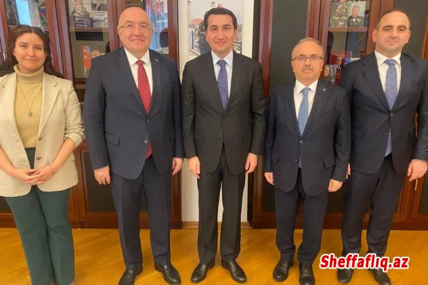 Hikmət Hacıyev Türkiyə XİN rəsmisi ilə regional prosesləri müzakirə edib