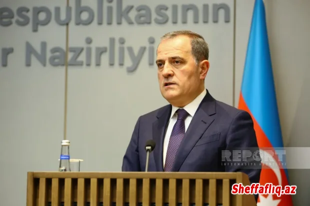 Azərbaycan İrandan bütün diplomatik heyətini çıxarır