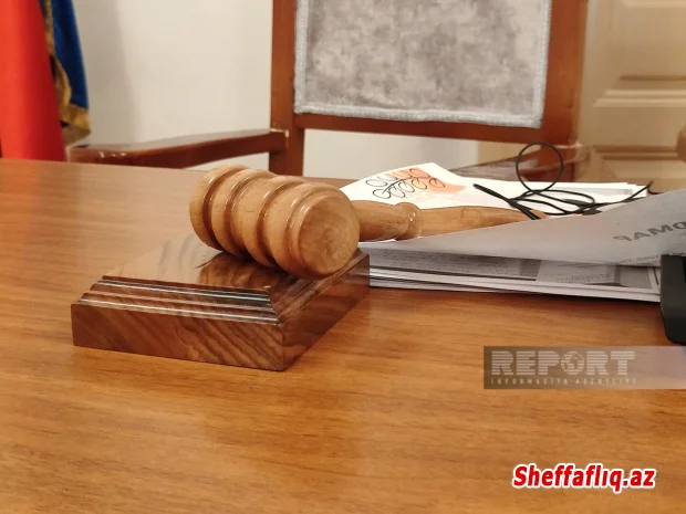 Bakıda SSRİ bayrağı qaldırmaqda ittiham edilən şəxslər özlərini təqsirli hesab etməyiblər