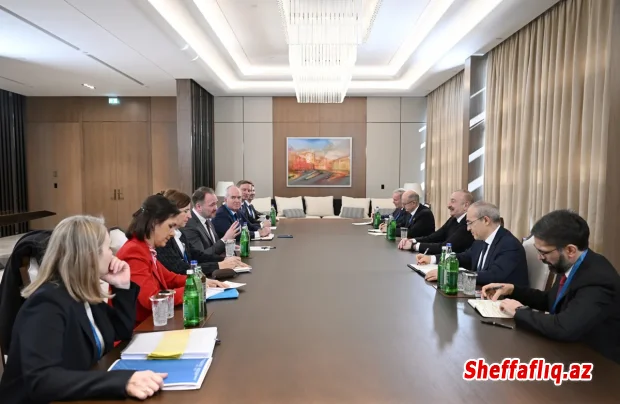 İlham Əliyev Avropa Komissiyasının enerji və mənzil siyasəti üzrə komissarını qəbul edib