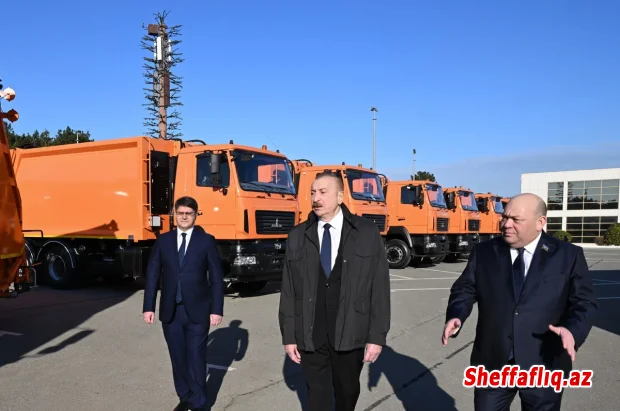 İlham Əliyev Bakıda məişət tullantıları daşıyan texnikalarla tanış olub