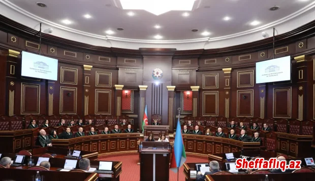 Yeni təyin olunan hakimlər and içiblər