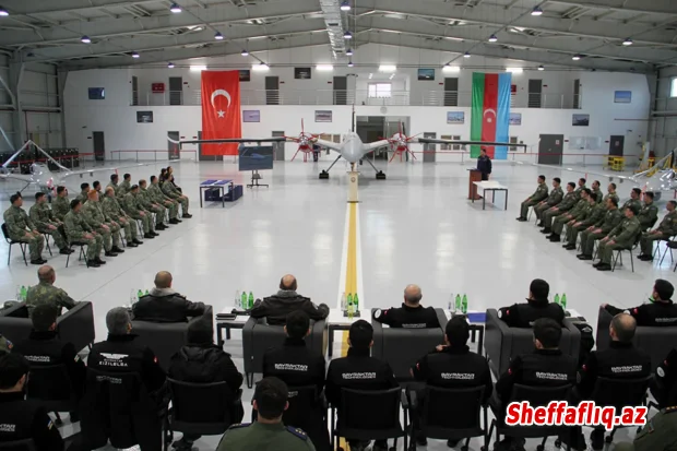 Hərbi Hava Qüvvələrində Bayraktar kursunun buraxılış mərasimi keçirilib Hərbi Hava Qüvvələrində Bayraktar kursunun buraxılış mərasimi keçirilib