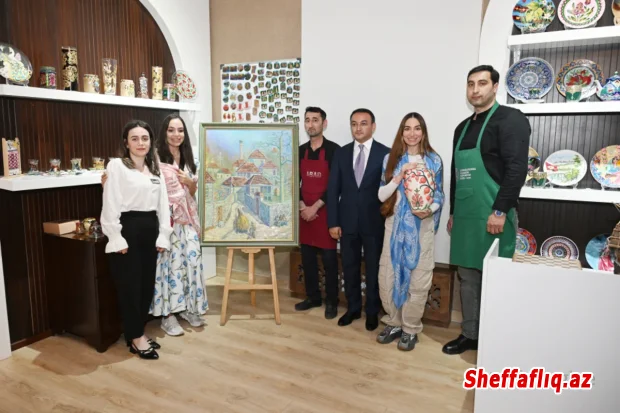 Leyla Əliyeva və Arzu Əliyeva Şəkidə "ABAD" Keramika və Tətbiqi Sənət Mərkəzi ilə tanış olublar