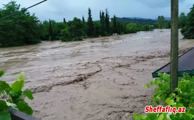 Zaqatalada sel təhlükəsinə qarşı tədbirlər görülür, dağ çaylarına ağır texnika cəlb olunub Zaqatalada sel təhlükəsinə qarşı tədbirlər görülür, dağ çaylarına ağır texnika cəlb olunub