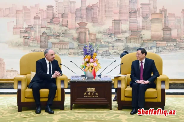 Kamran Əliyev Çinə rəsmi səfərə gedib Kamran Əliyev Çinə rəsmi səfərə gedib