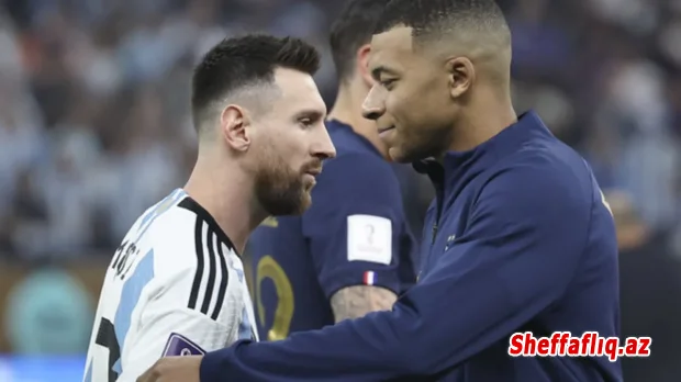 Lionel Messi və Kilian Mbappe 2026-cı ilin futbol üzrə dünya çempionatının qeyri-adi antireytinqində birinci yerdədirlər. Lionel Messi və Kilian Mbappe 2026-cı ilin futbol üzrə dünya çempionatının qeyri-adi antireytinqində birinci yerdədirlər.
